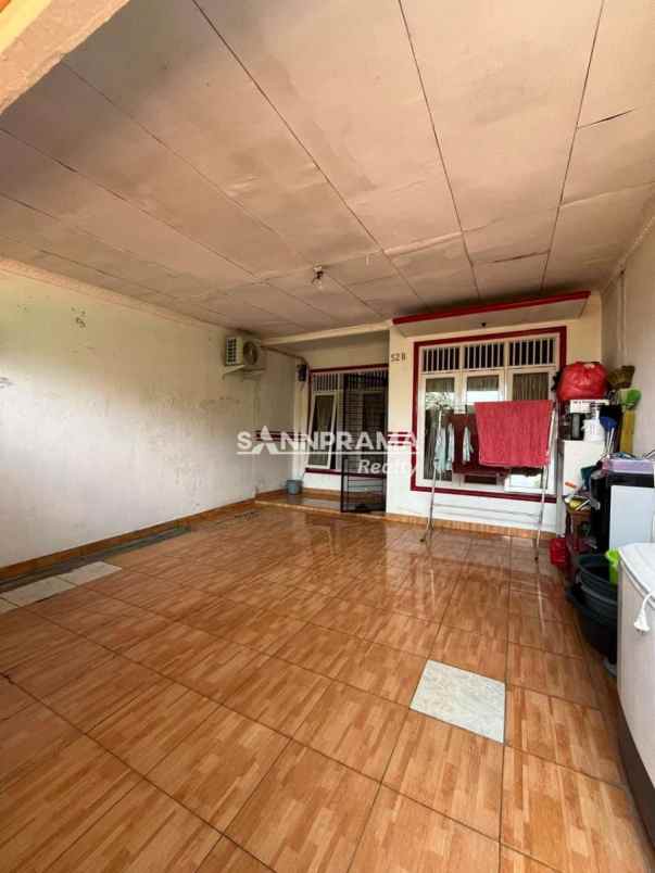 dijual rumah pancoran mas
