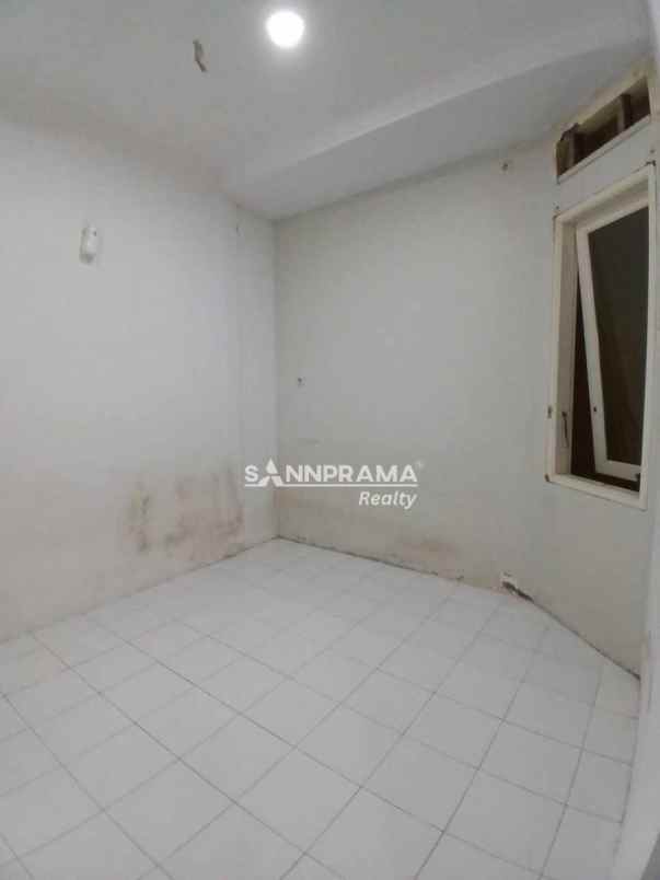 dijual rumah pancoran mas depok
