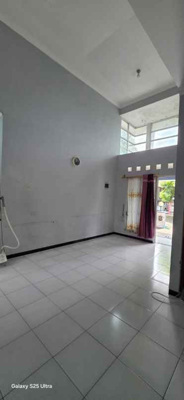 dijual rumah pandanaran hills