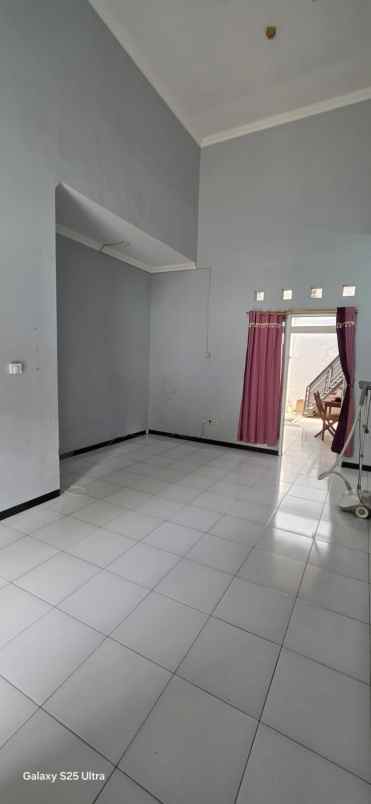 dijual rumah pandanaran hills