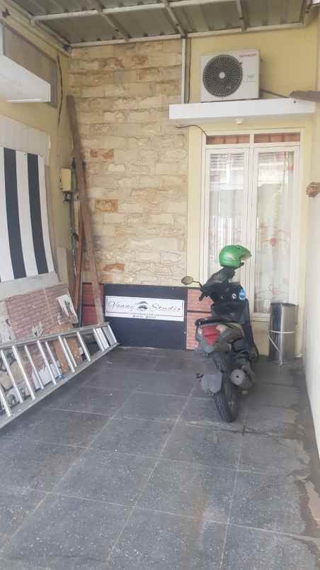 dijual rumah pandanwangi