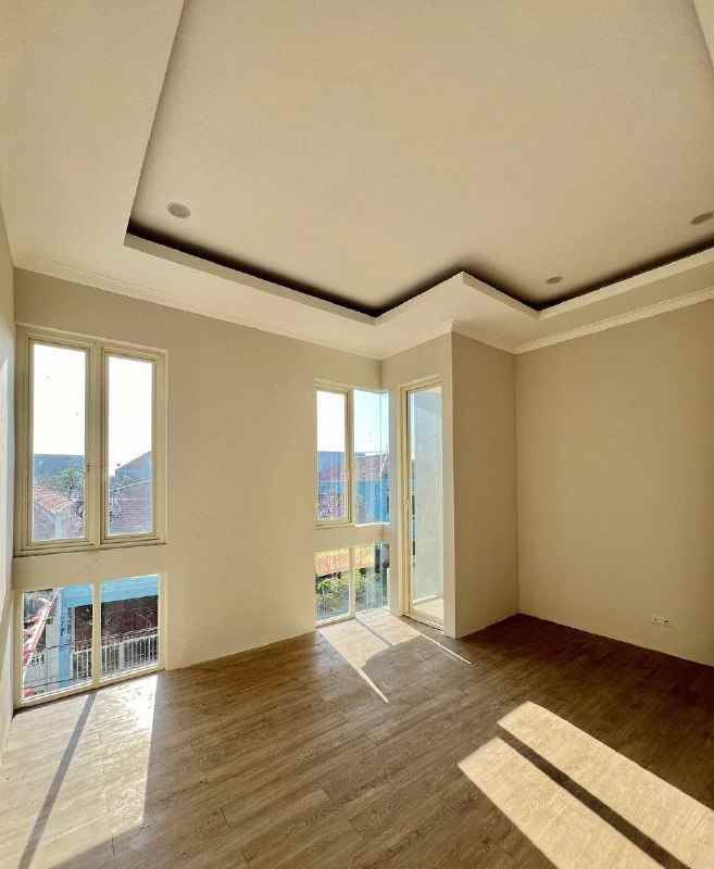 dijual rumah pandugo baru