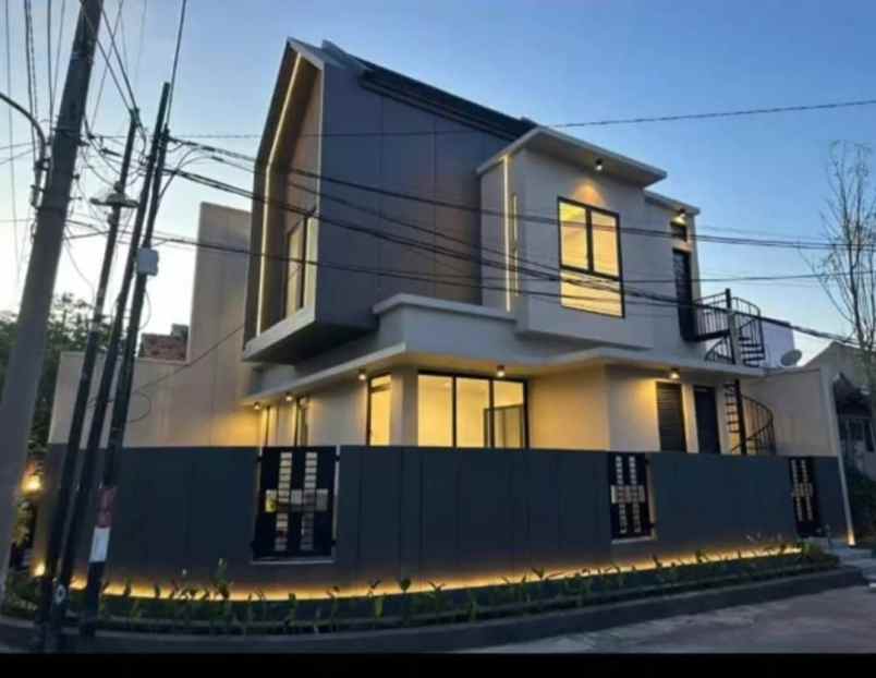dijual rumah perumahan babatan pantai