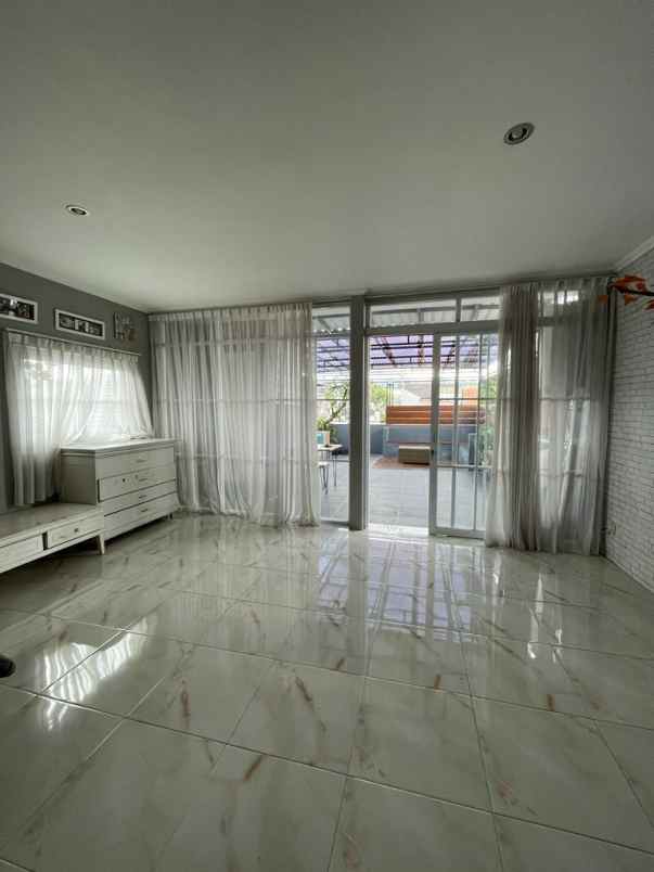 dijual rumah perumahan bukit sariwangi