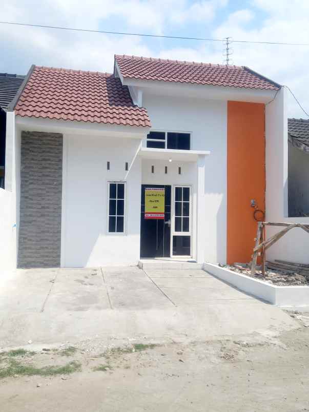 dijual rumah perumahan citra