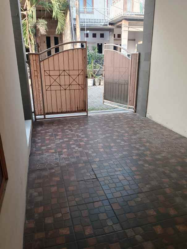 dijual rumah perumahan cluster blimbing