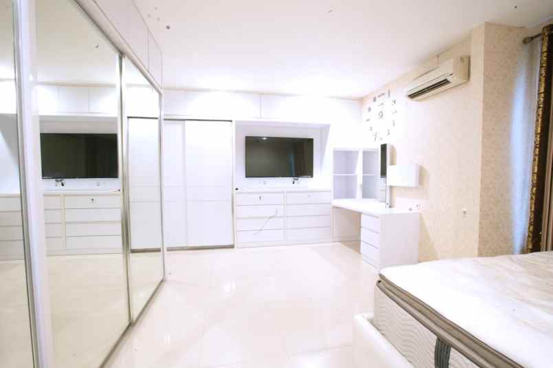 dijual rumah perumahan gading arcadia