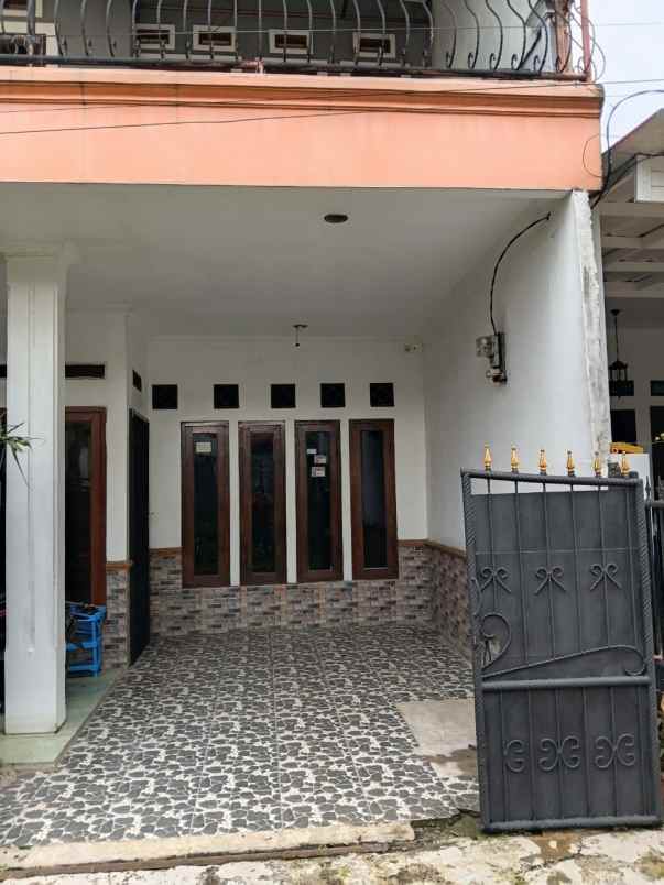 dijual rumah perumahan graha pandak permai
