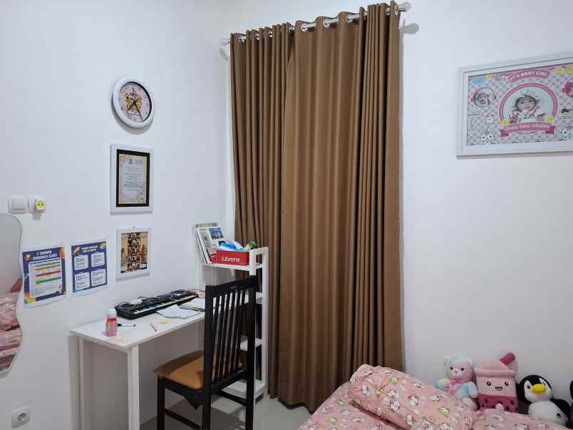 dijual rumah perumahan kalinegoro