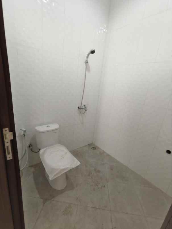 dijual rumah perumahan pantai mentari