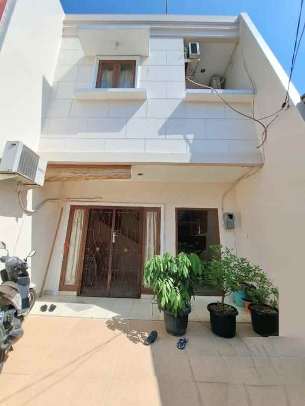 dijual rumah perumahan permata harapan