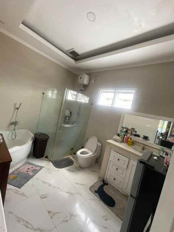 dijual rumah pesona khayangan depok