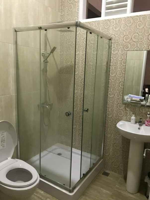 dijual rumah pesona khayangan depok
