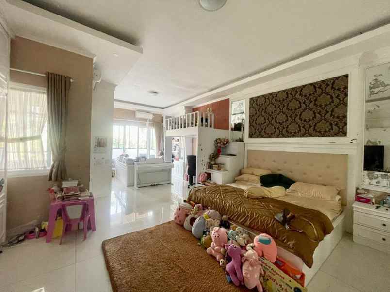 dijual rumah pesona khayangan depok