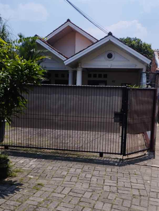 dijual rumah pisangan ciputat timur