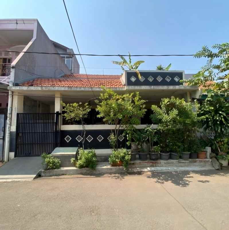 dijual rumah pisangan cirendeu tangsel