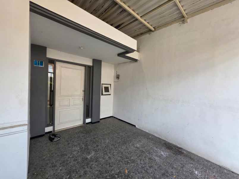 dijual rumah ploso timur