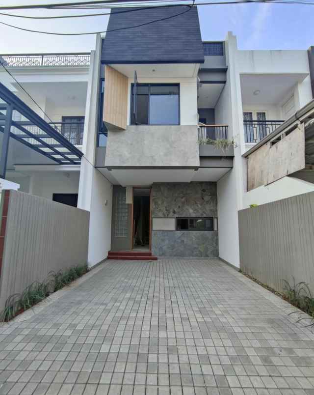 dijual rumah pondok bambu