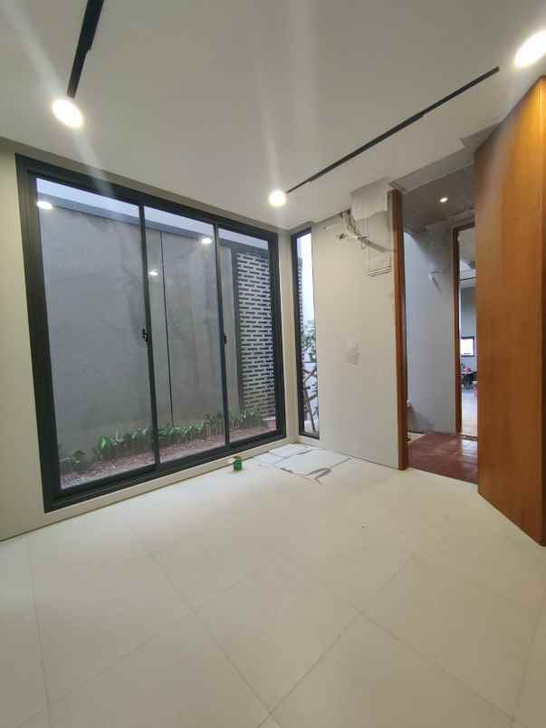 dijual rumah pondok bambu