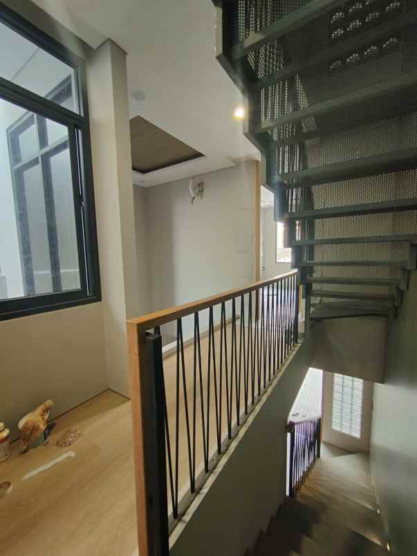 dijual rumah pondok bambu