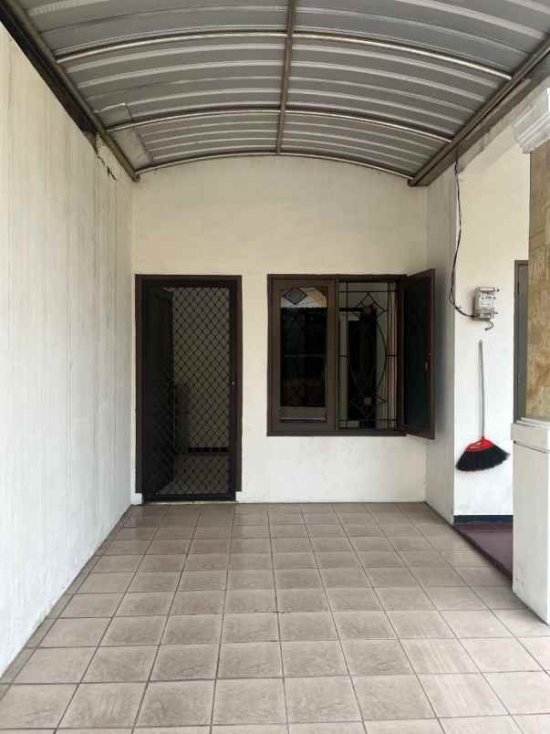 dijual rumah pondok jati