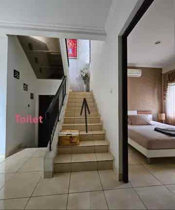 dijual rumah pondok kelapa