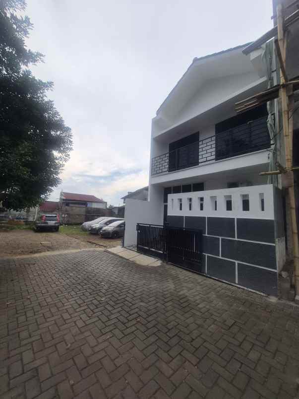 dijual rumah pondok kelapa jaktim