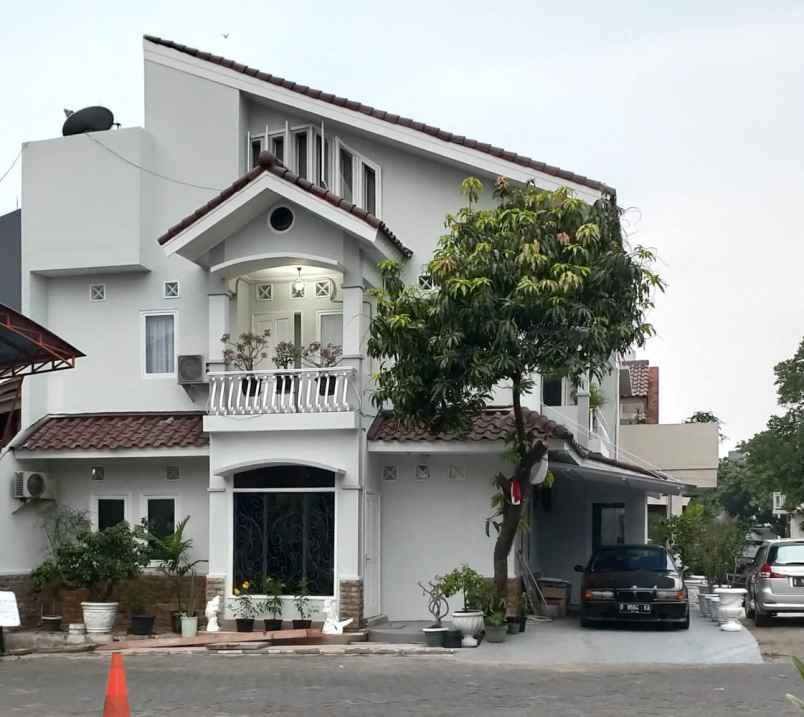 dijual rumah puri intan pegangsaan dua