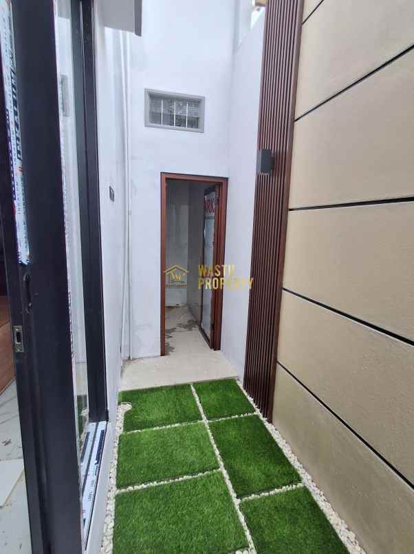 dijual rumah purwomartani