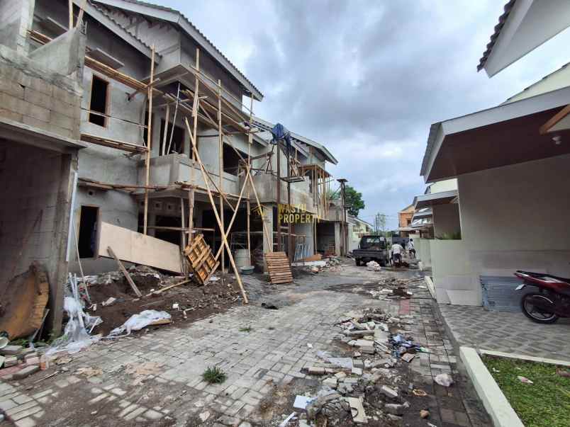 dijual rumah purwomartani