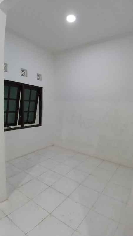dijual rumah purwomartani