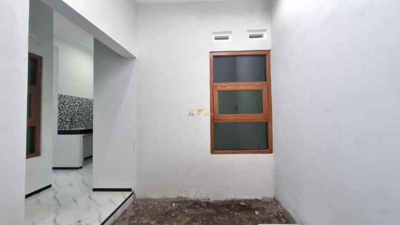 dijual rumah purwomartani