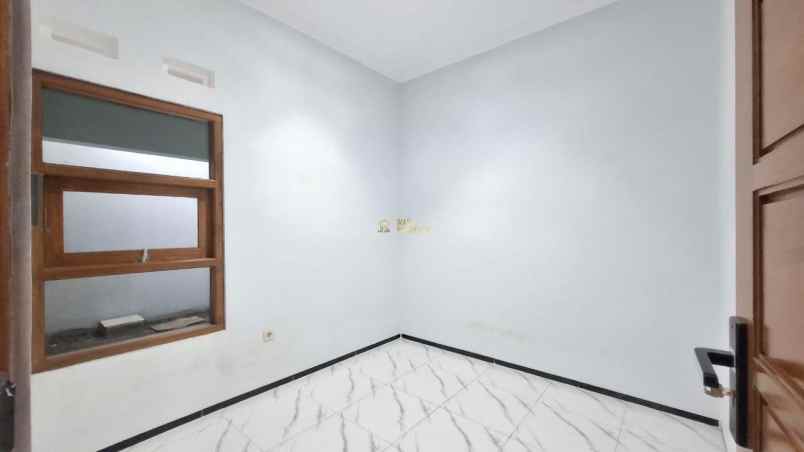 dijual rumah purwomartani