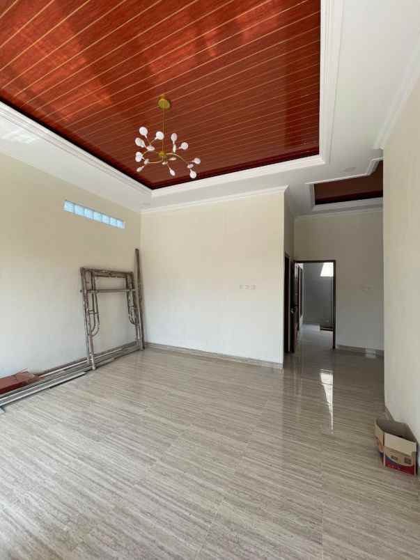dijual rumah purwomartani kalasan