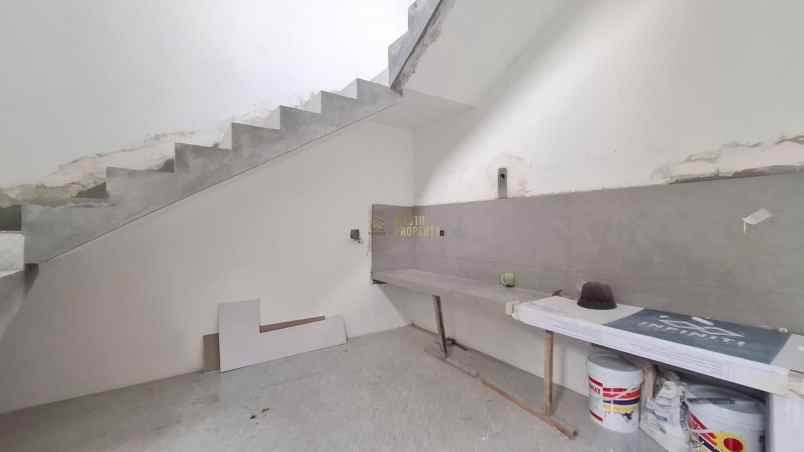 dijual rumah purwomartani kalasan