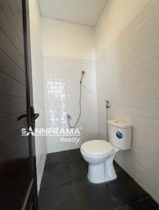 dijual rumah rangkapan jaya pancoran