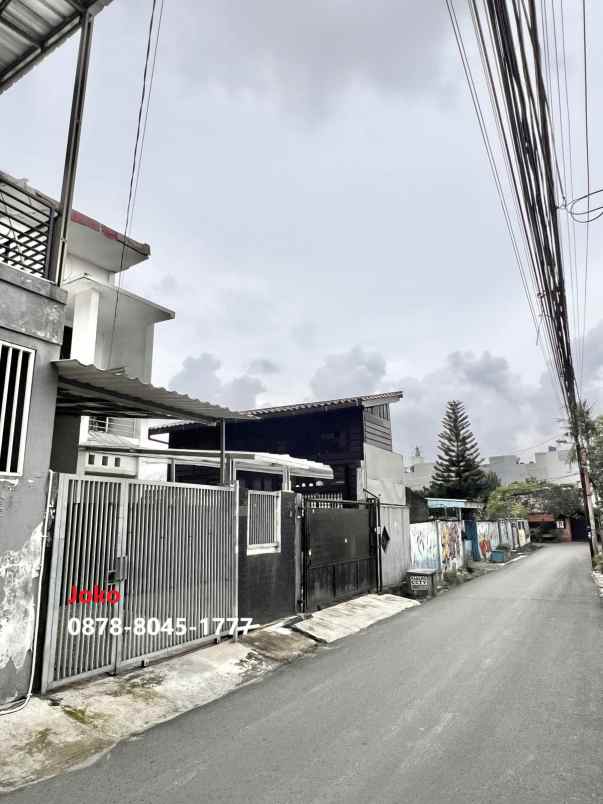 dijual rumah rawajati