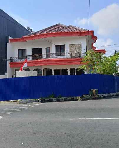 dijual rumah raya darmo permai
