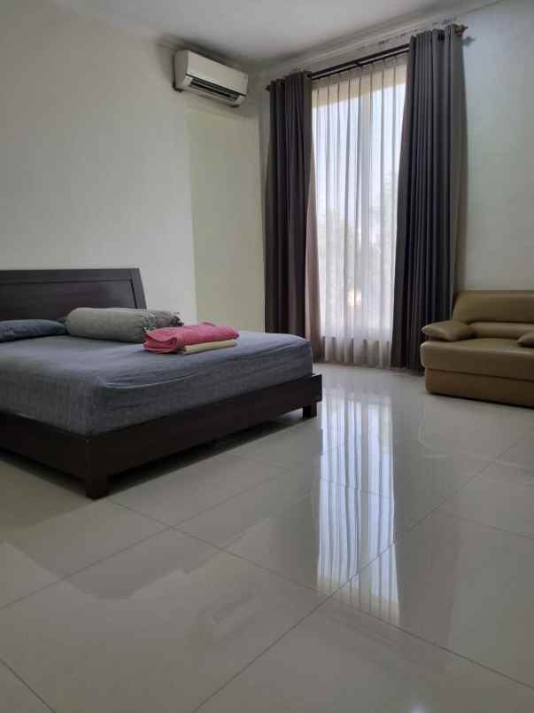 dijual rumah raya kendangsari