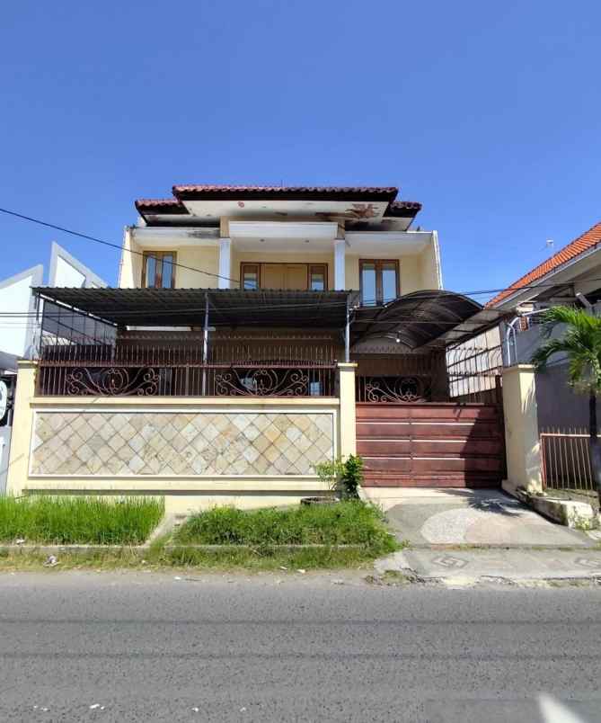 dijual rumah raya pucang jajar