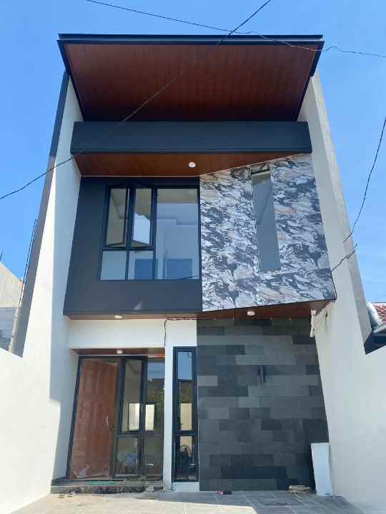 dijual rumah rungkut