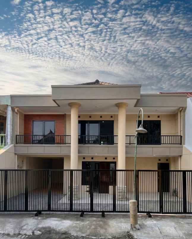 dijual rumah rungkut harapan surabaya timur