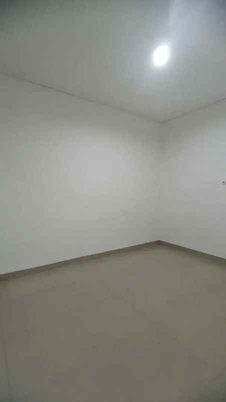 dijual rumah sariwangi regency