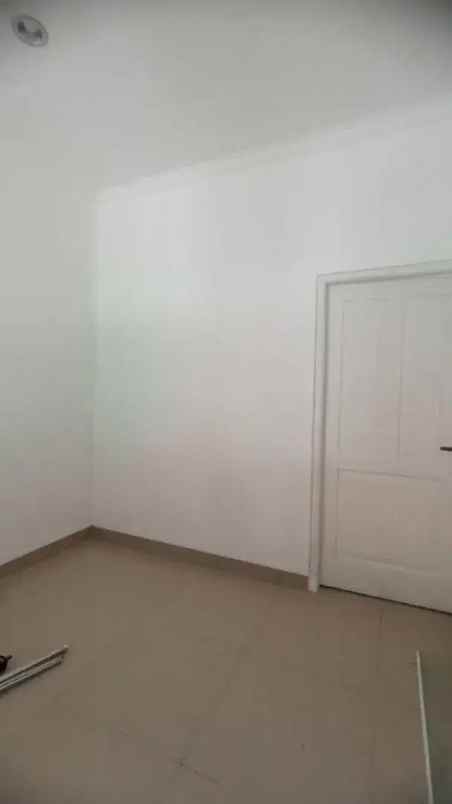 dijual rumah sariwangi regency