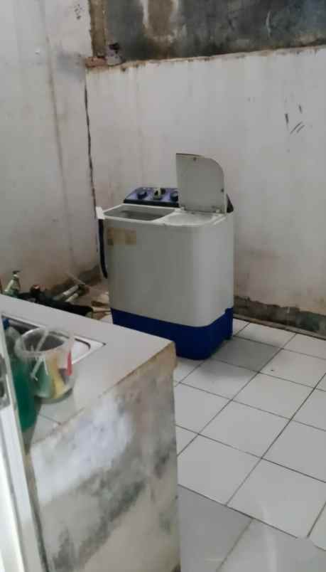 dijual rumah sawangan depok
