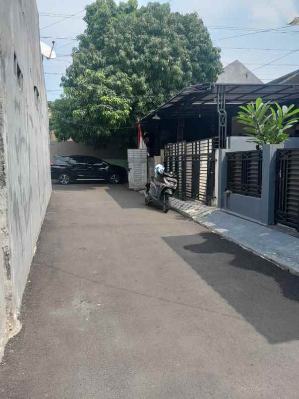 dijual rumah secondary di bintara bekasi barat