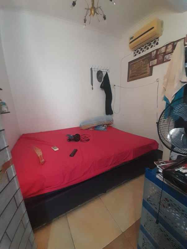 dijual rumah secondary di bintara bekasi barat