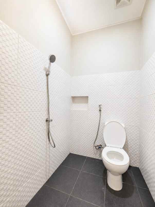 dijual rumah serpong setu tangerang selatan