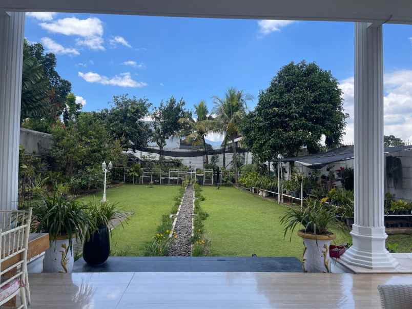 dijual rumah setra duta residence