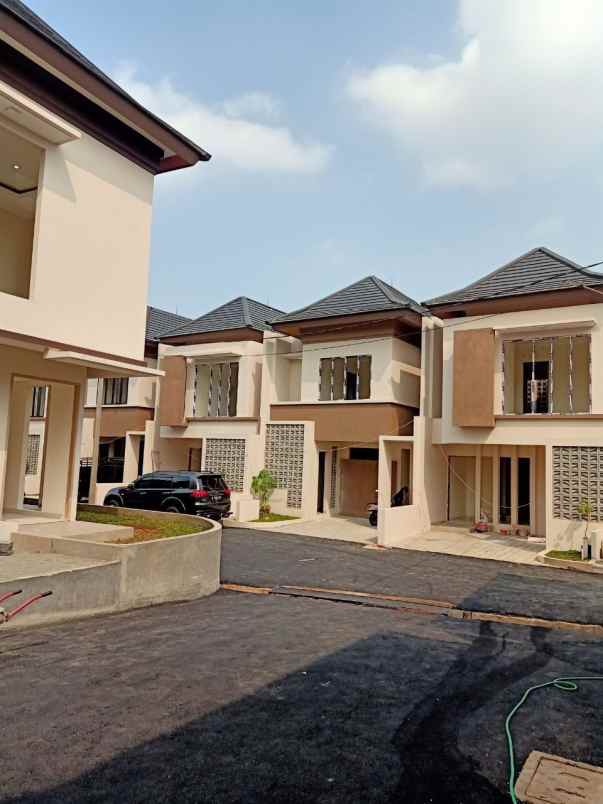 dijual rumah setu cipayung jaktim